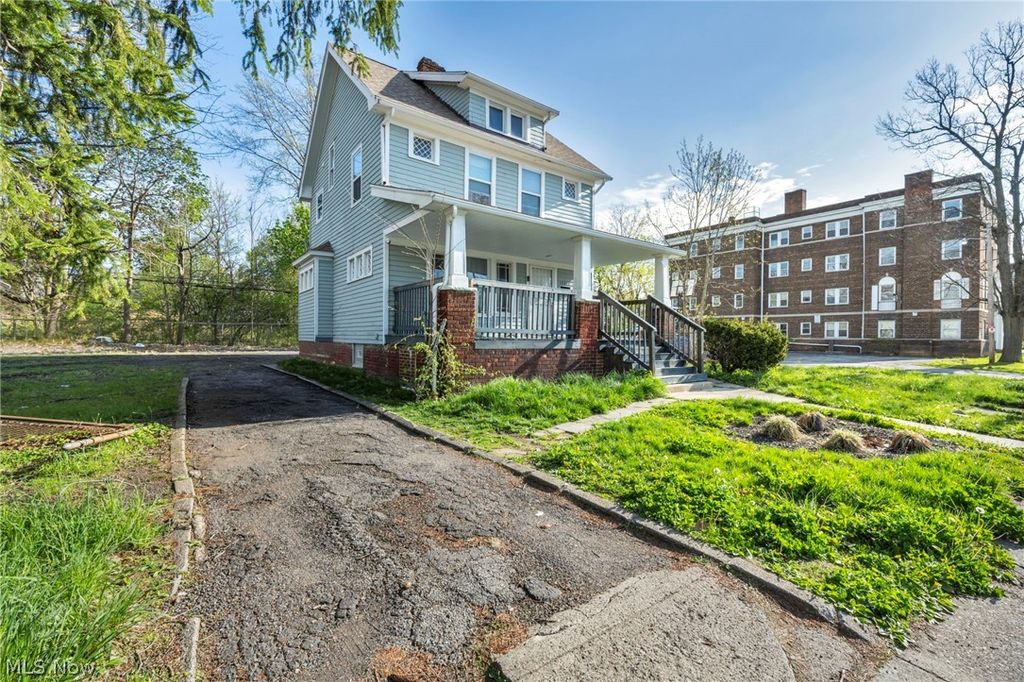 Photo of 14413 Milverton Road, Cleveland, OH 44120 (MLS # 5203271)