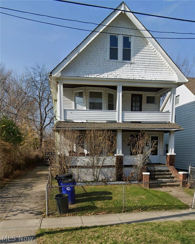 916 E 144th Street