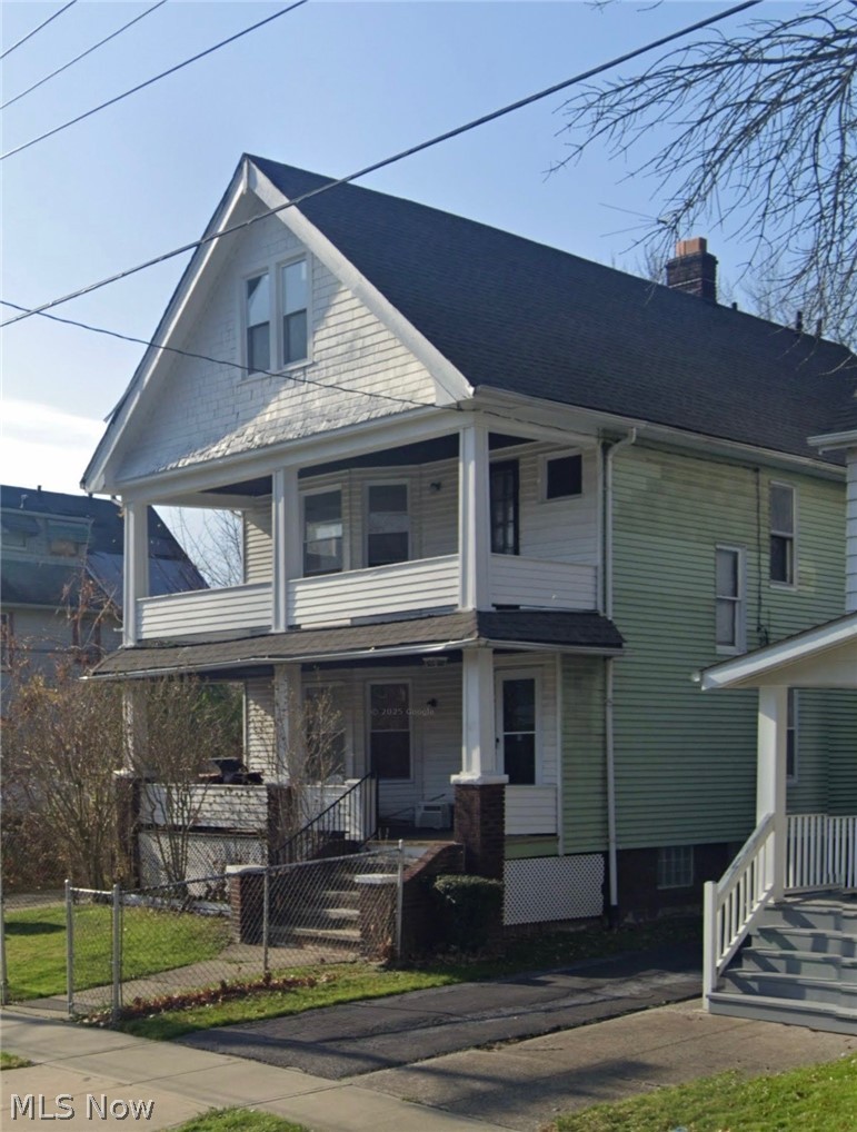 916 E 144th Street