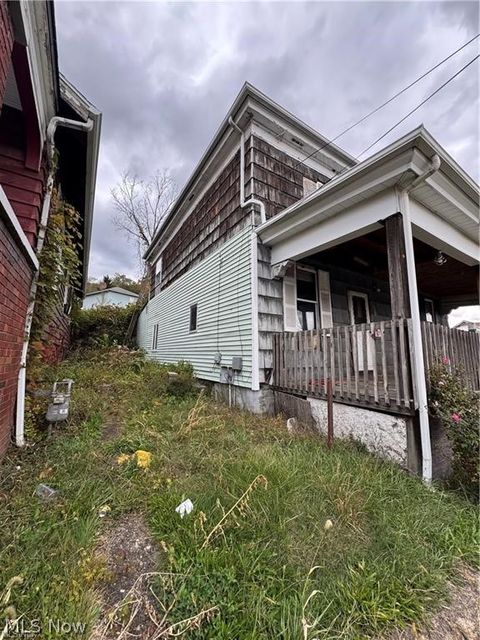 Tiny photo for 519 Clinton Street, Martins Ferry, OH 43935 (MLS # 5188045)