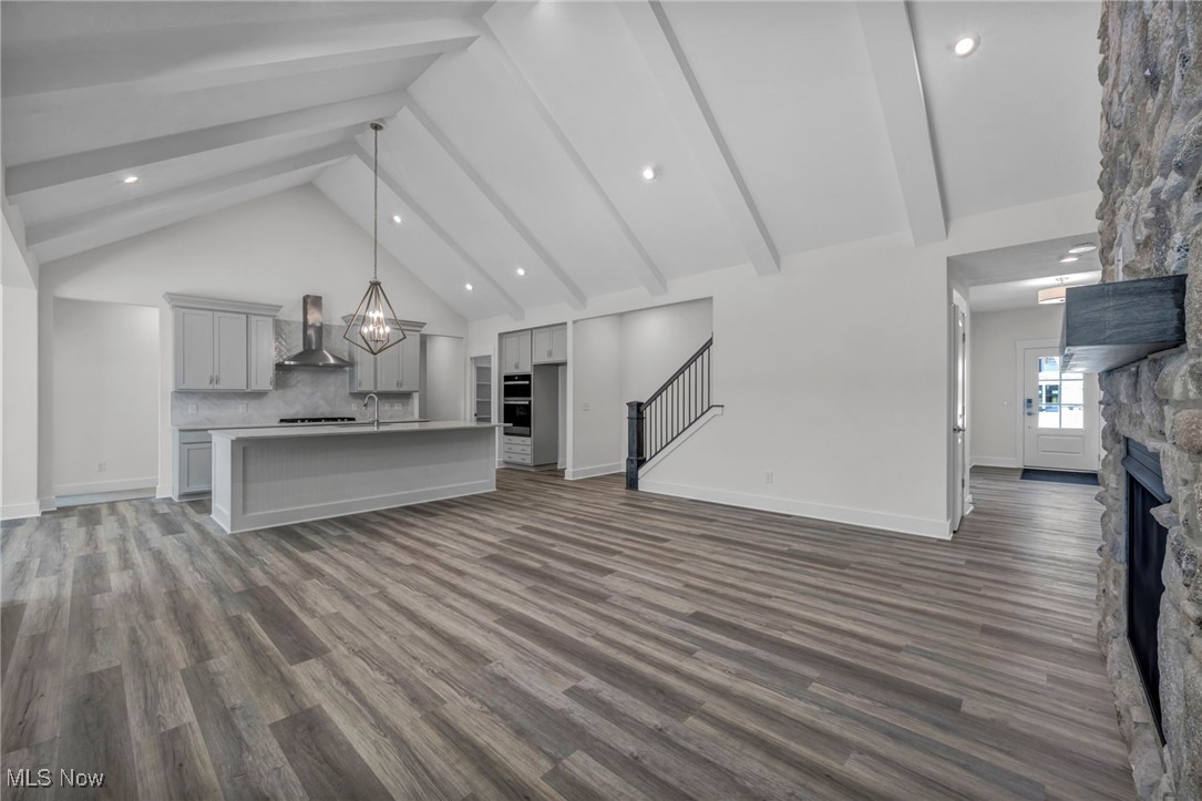 3135 WOODSTONE LANE