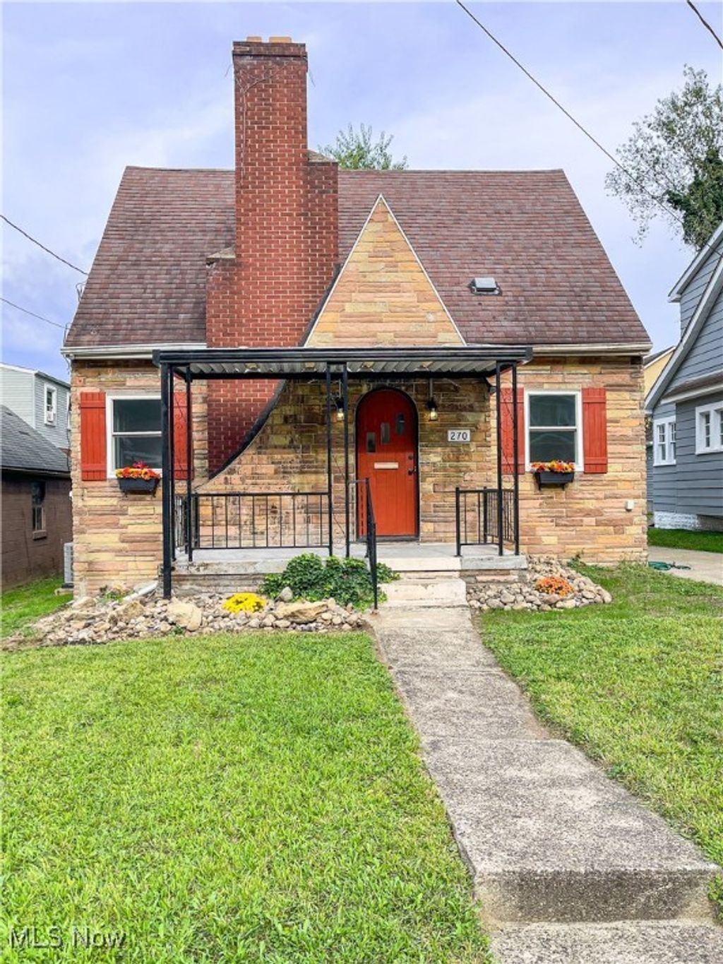 Photo of 270 Hollywood Boulevard, Steubenville, OH 43952 (MLS # 5176110)