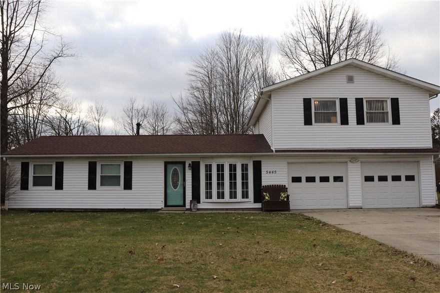 Check out this beautiful move in ready colonial! Updated home features 4 bedrooms and two full baths. Large family and dining room flow into kitchen, featuring stainless steel appliances. Upstairs is set up as in-law suite featuring fully functioning kitchen, dining area, family area, bedroom and bathroom. Must see to appreciate all this home has to offer!!