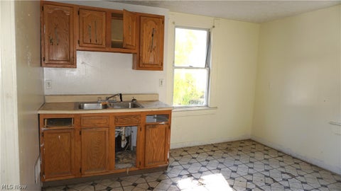 Tiny photo for 10014 Hulda Avenue, Cleveland, OH 44101 (MLS # 5257325)