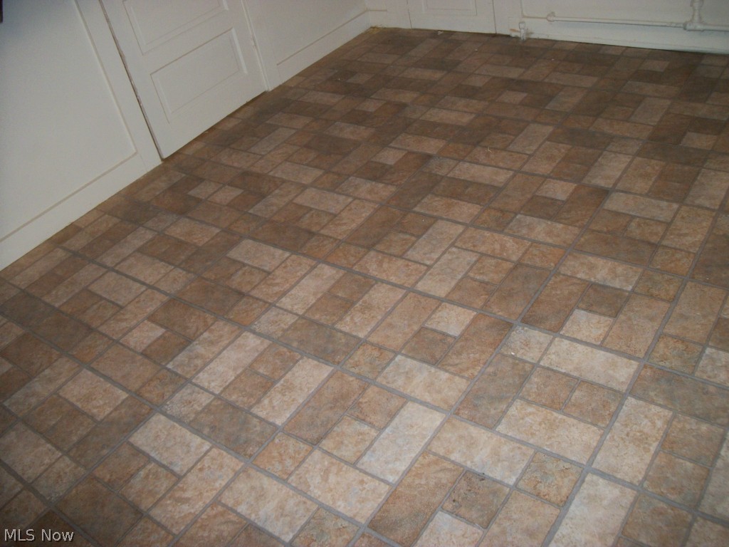 Edgewater Land Co - Residential Income