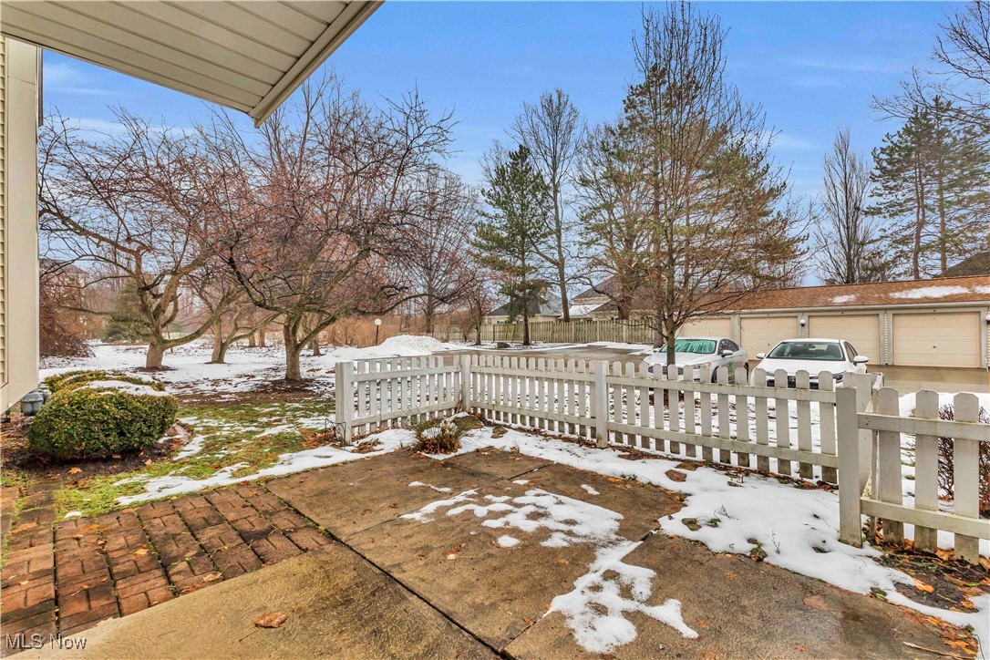 Lakes/Bay Lndg Condo - Residential