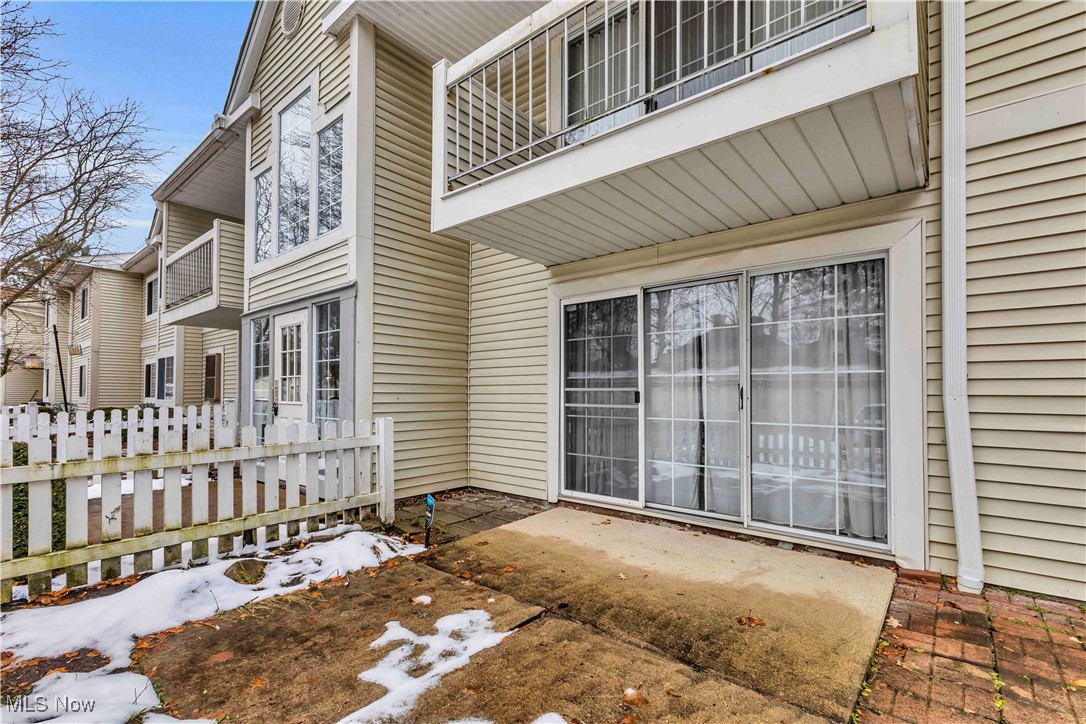 Lakes/Bay Lndg Condo - Residential