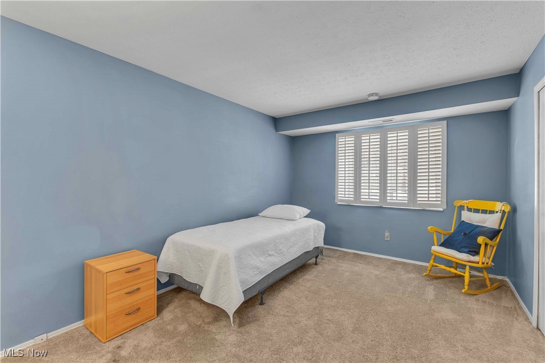 Lakes/Bay Lndg Condo - Residential