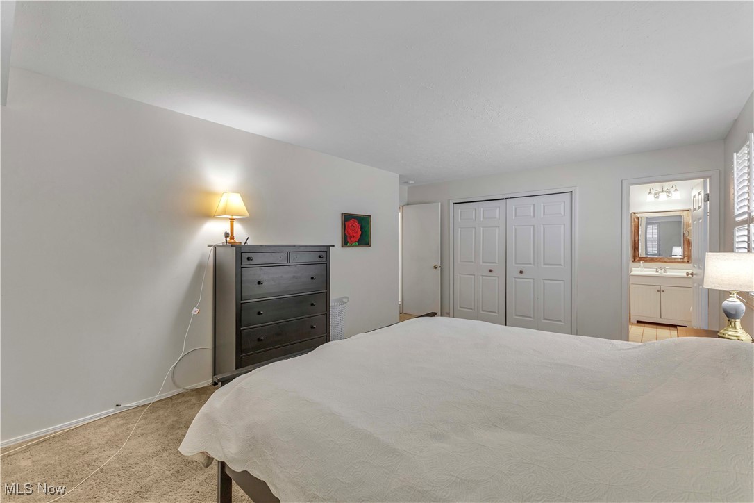 Lakes/Bay Lndg Condo - Residential