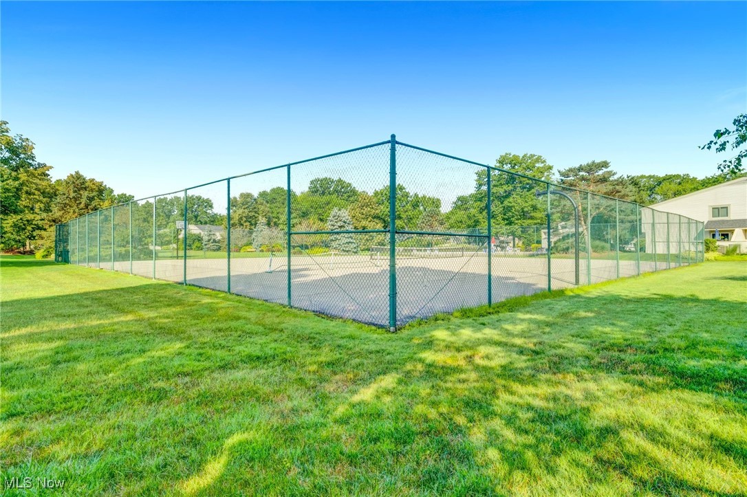 Lakes/Bay Lndg Condo - Residential