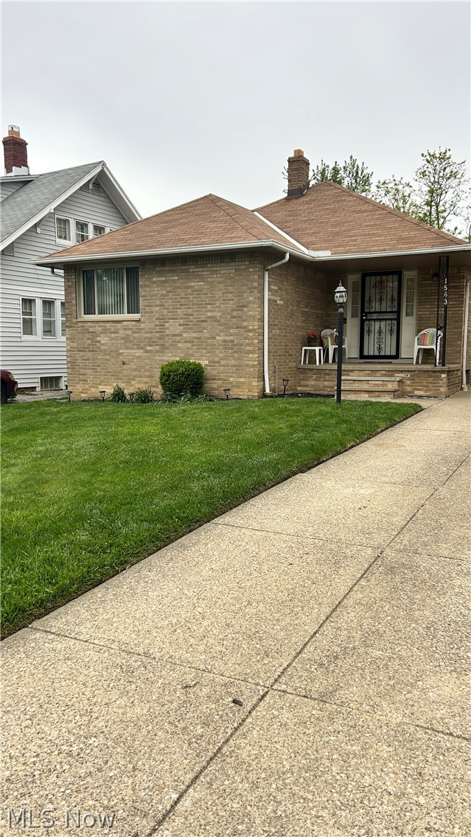 1563 E 196th Street