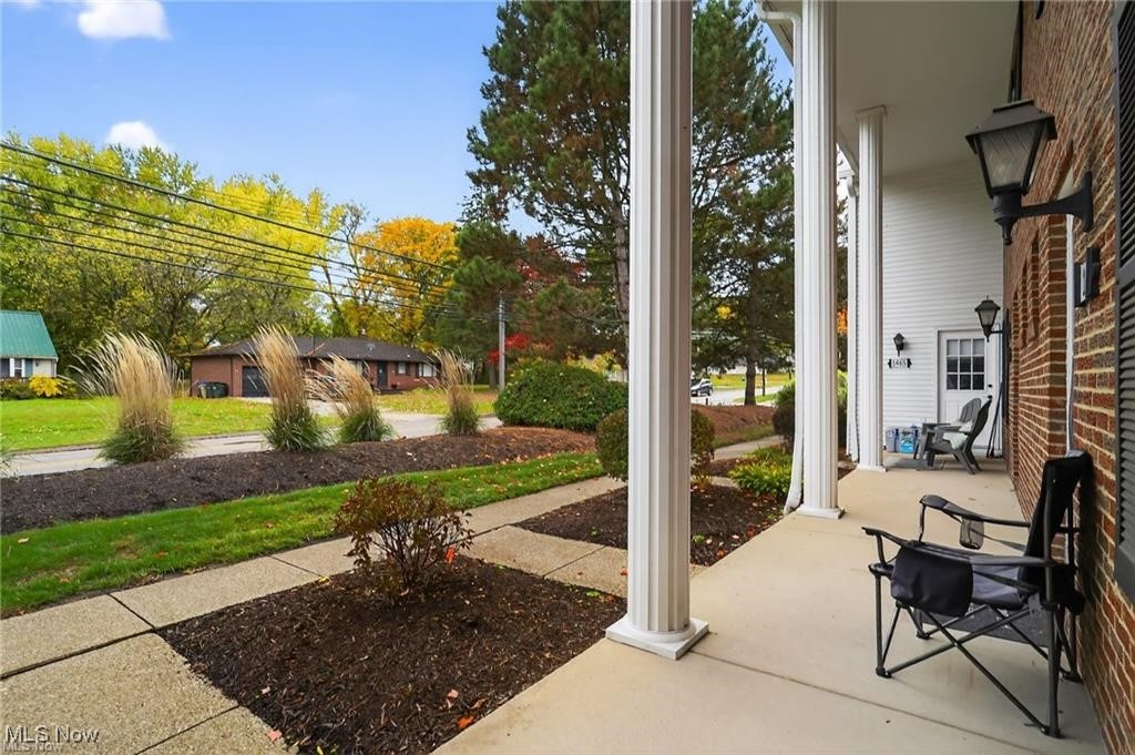 Village In Falls Condo - Residential