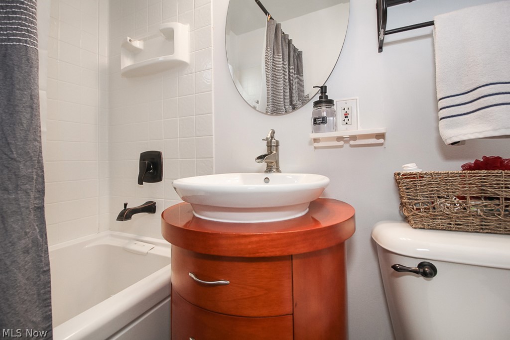 Mentor Headlands Park - Residential