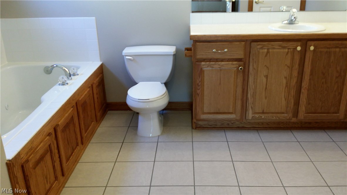 Augusta Lakes 02a - Residential