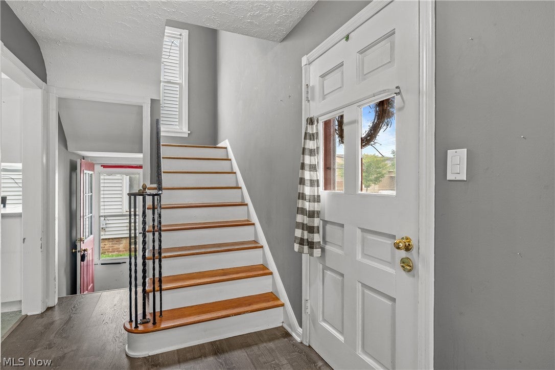 4354 W 140th Street