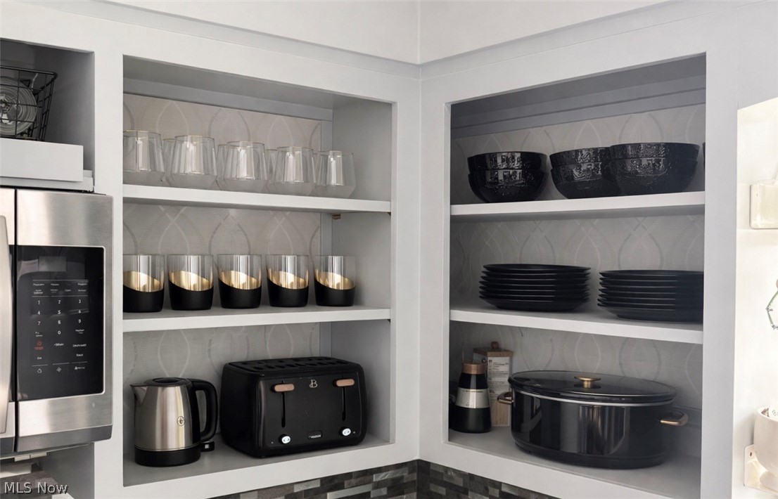 Albert Riapo 07-A - Residential