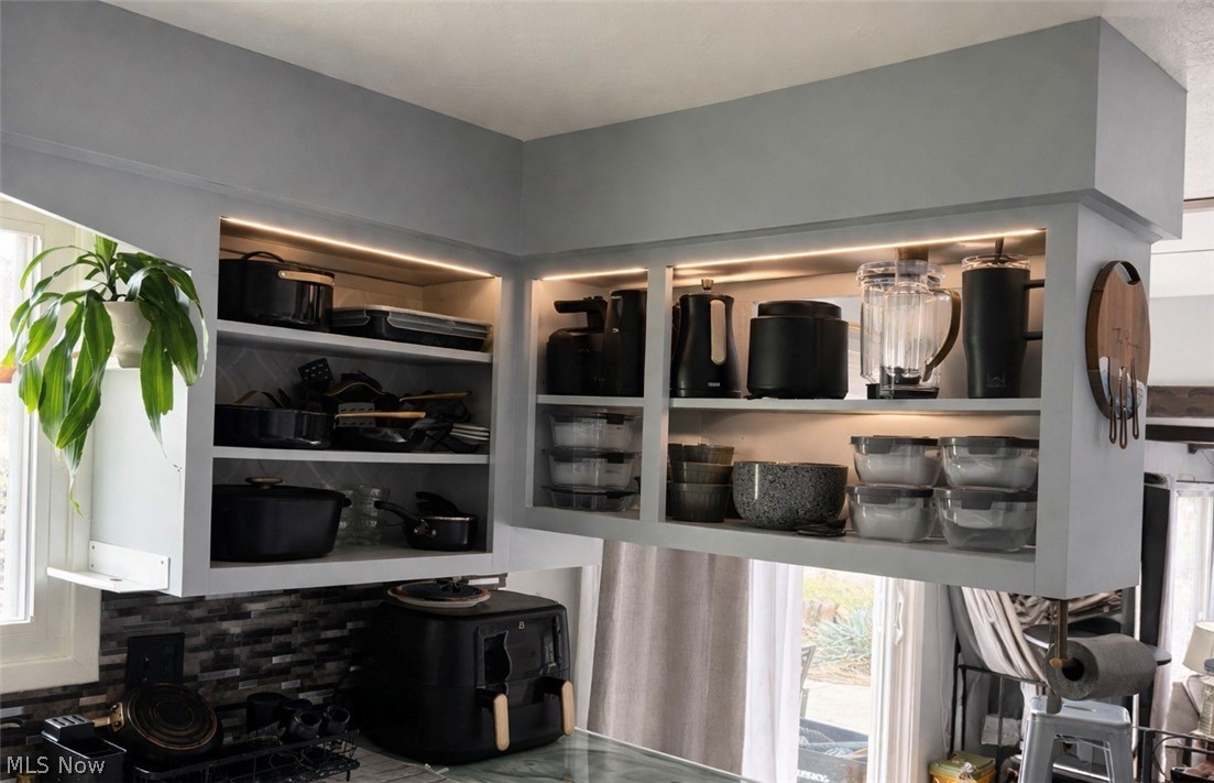 Albert Riapo 07-A - Residential