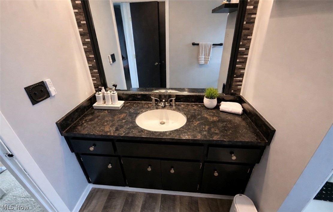 Albert Riapo 07-A - Residential