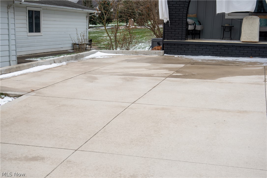 Albert Riapo 07-A - Residential