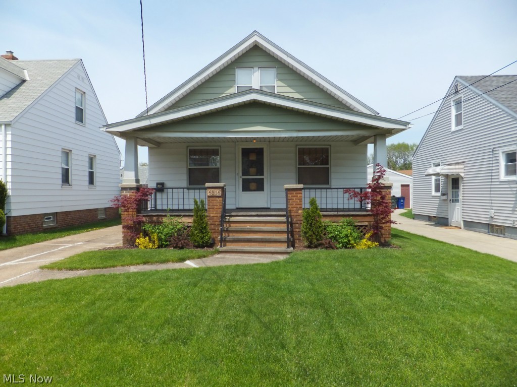 Pelham Manor - Residential