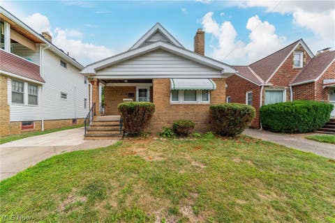 Homes For Sale - 19541 Naumann Avenue<br/> Euclid, OH 44119