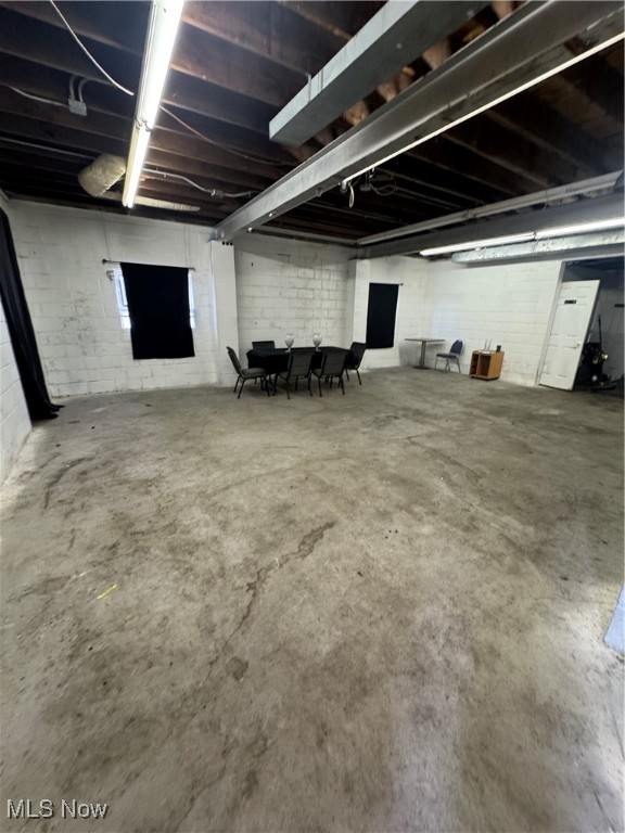 Abner & Thomas D Crosbys Allo - Commercial Sale