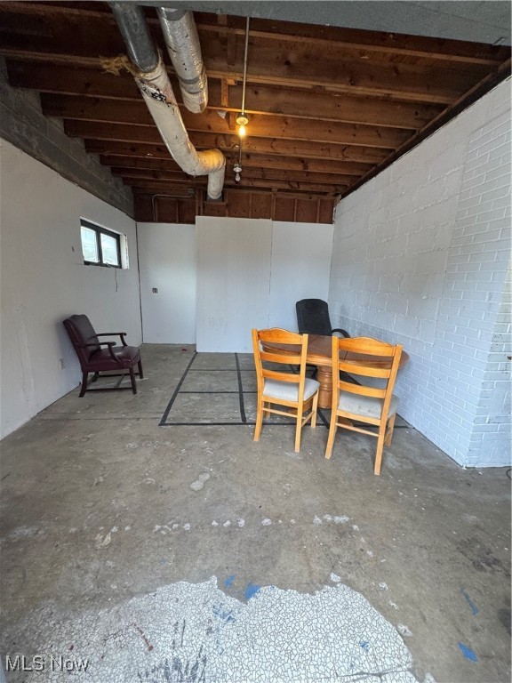 Abner & Thomas D Crosbys Allo - Commercial Sale