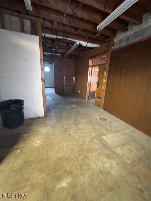 Abner & Thomas D Crosbys Allo - Commercial Sale