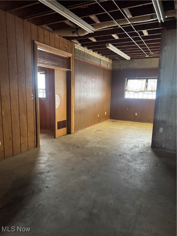 Abner & Thomas D Crosbys Allo - Commercial Sale