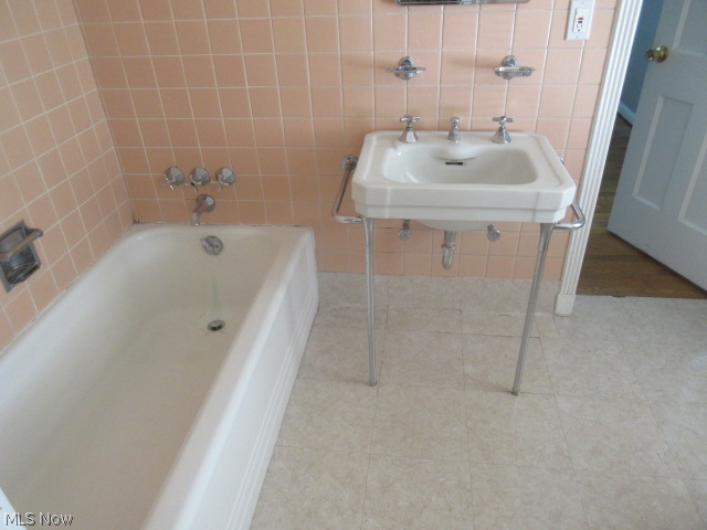 Forest Hill - Residential