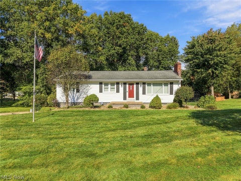 Homes For Sale - 1367 Cherry Lane<br/> Uniontown, OH 44685
