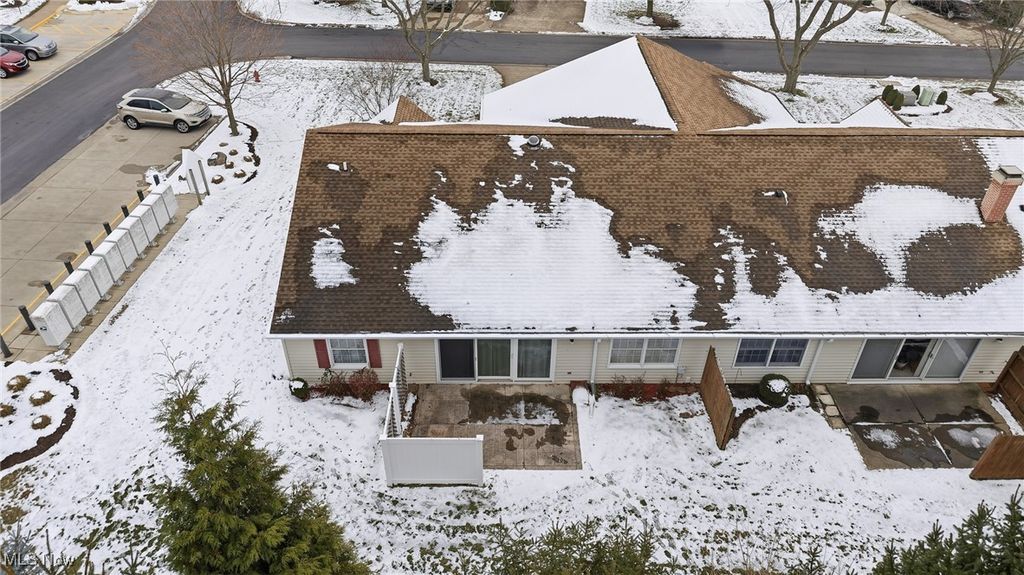 Photo of 1002 Brittany Drive, Huron, OH 44839 (MLS # 5176063)