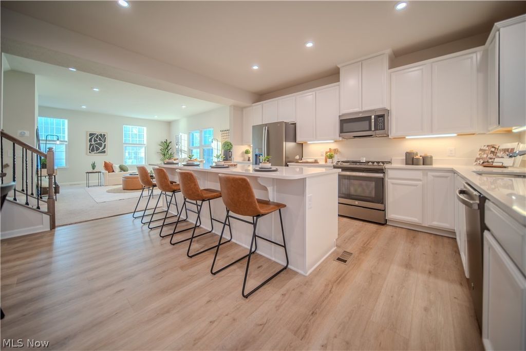 Photo of 1129 Bean Lane, Akron, OH 44313 (MLS # 5192053)