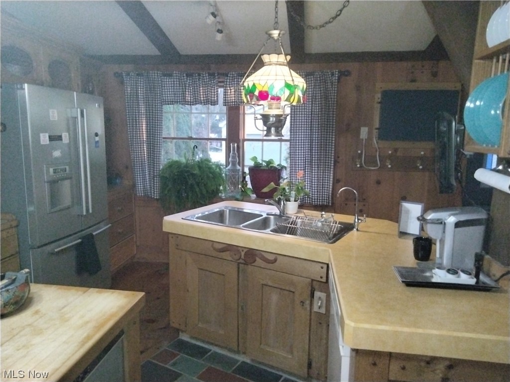 Cailor Beight - Residential