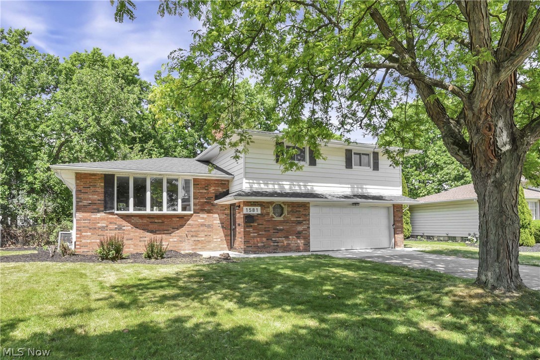 1581 N Circle View Drive