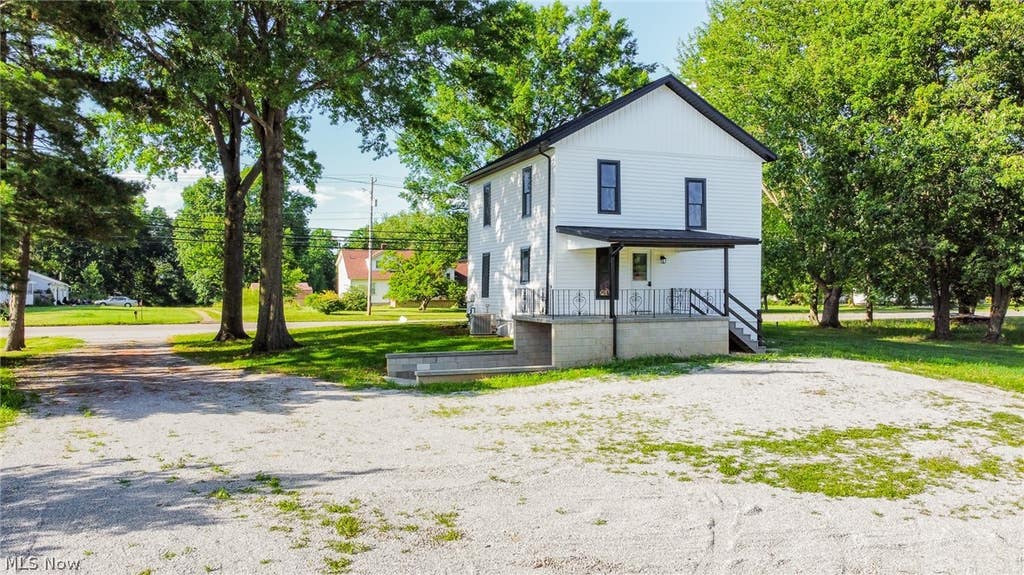 Photo of 7437 E Lincoln Way, Apple Creek, OH 44606 (MLS # 5222906)