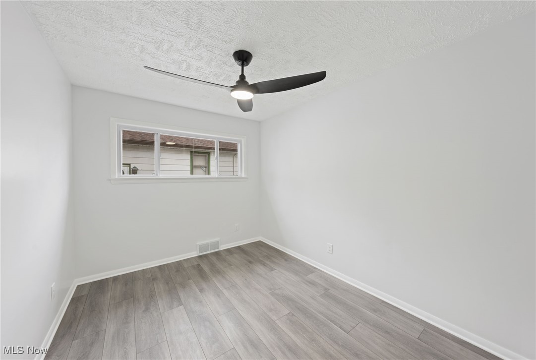 4607 Longwood Avenue, Parma, Ohio image 10