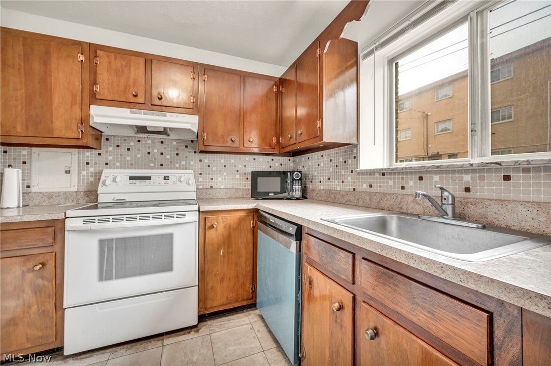 5200 Royalton Road C4