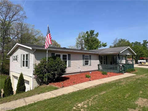 Homes For Sale - 56877 Skyline Drive<br/> Senecaville, OH 43780