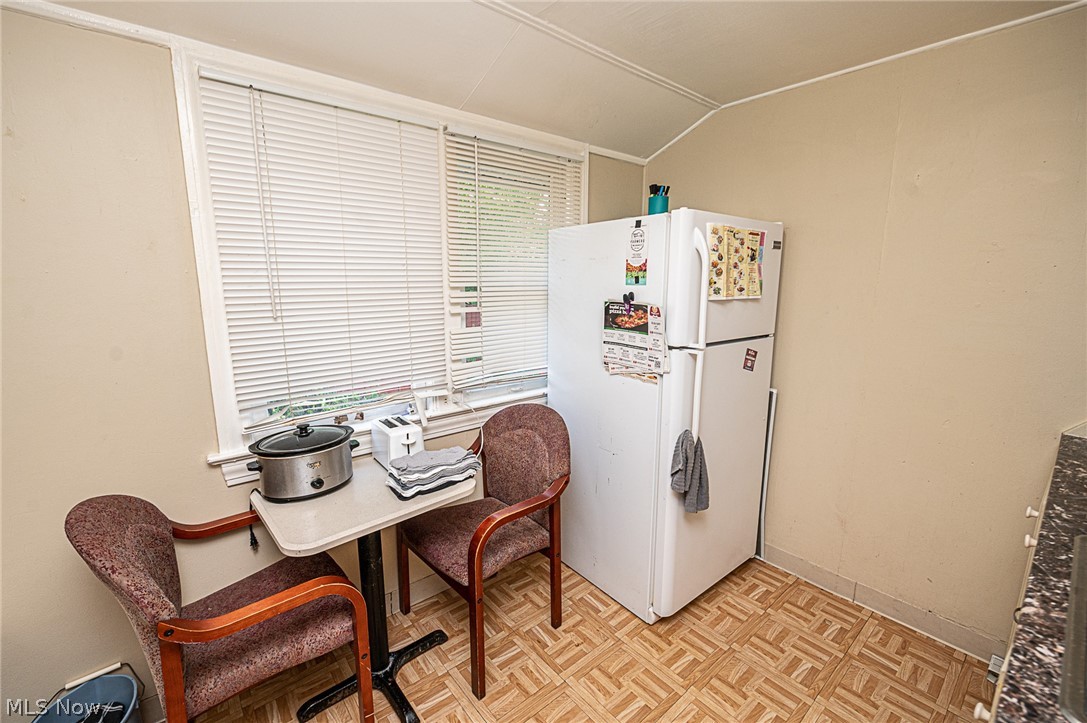 Hitchcock Point - Residential Income