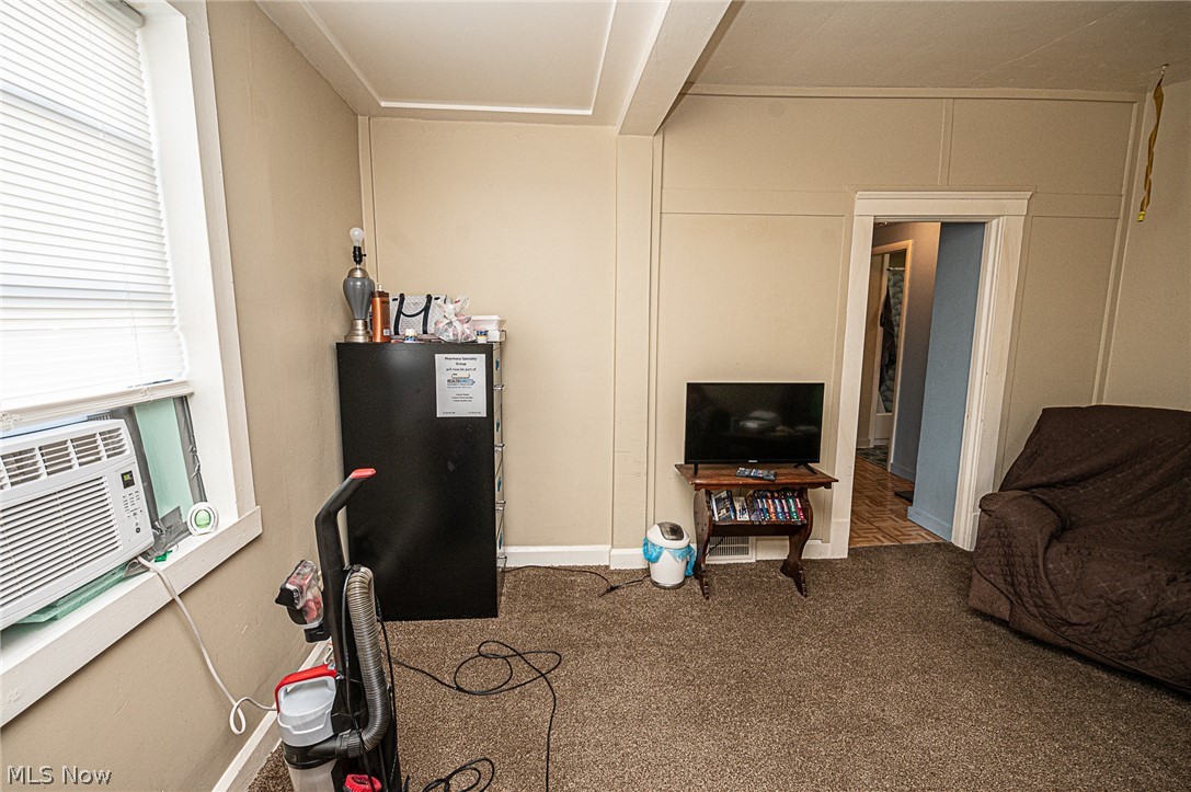 Hitchcock Point - Residential Income