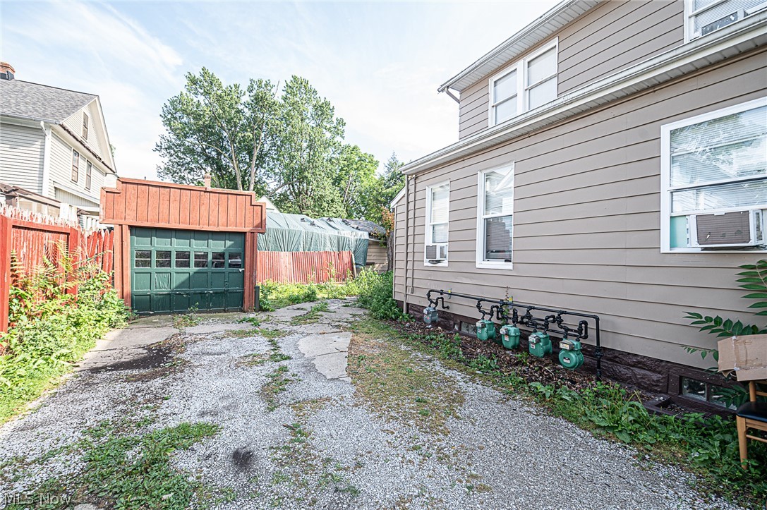 Hitchcock Point - Residential Income