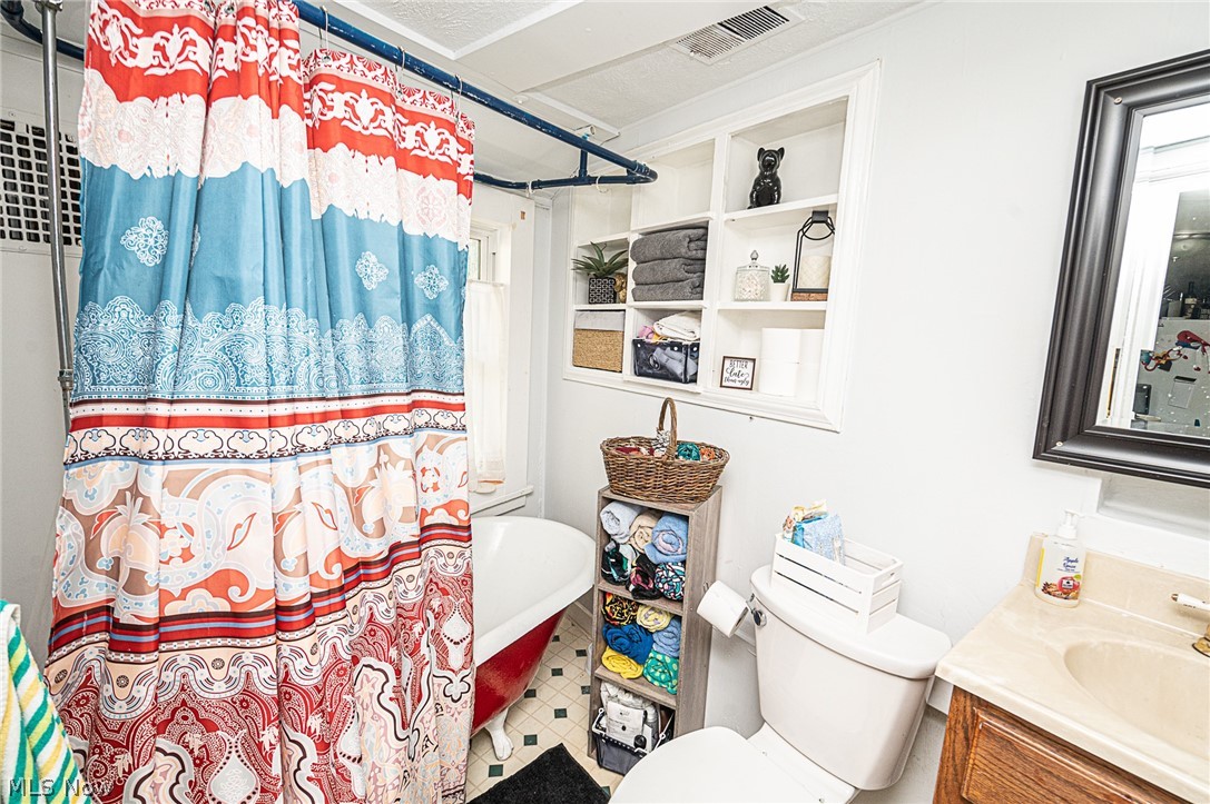 Hitchcock Point - Residential Income