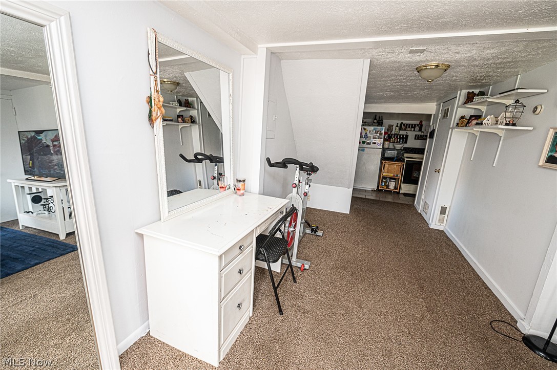 Hitchcock Point - Residential Income