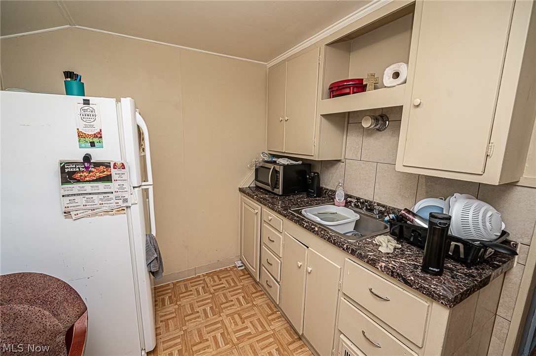 Hitchcock Point - Residential Income