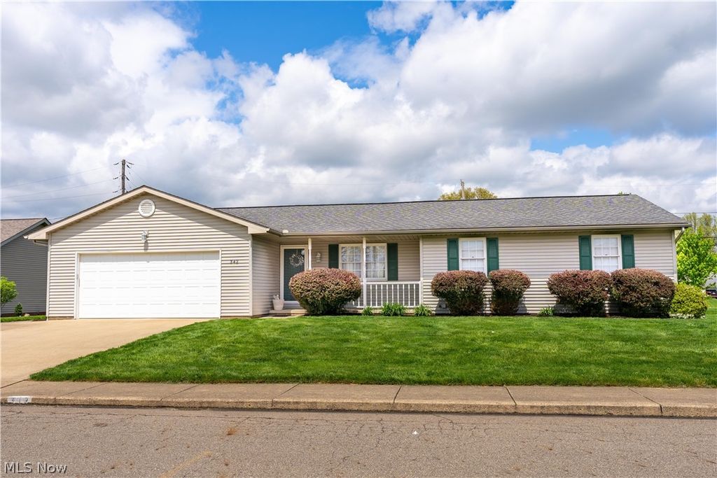 Photo of 342 Sheffield Avenue NE, Massillon, OH 44646 (MLS # 5204883)