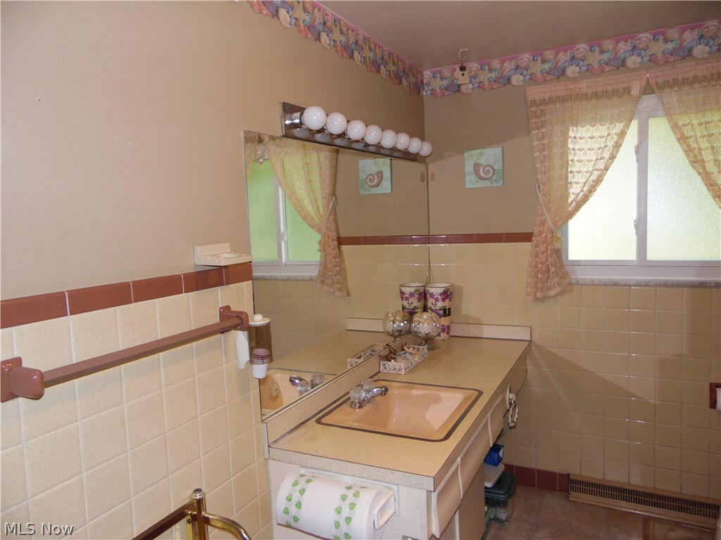 Dixon Heights - Residential