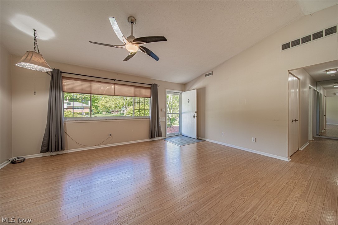 Mentor Garden Fwy Estate 03 - Residential