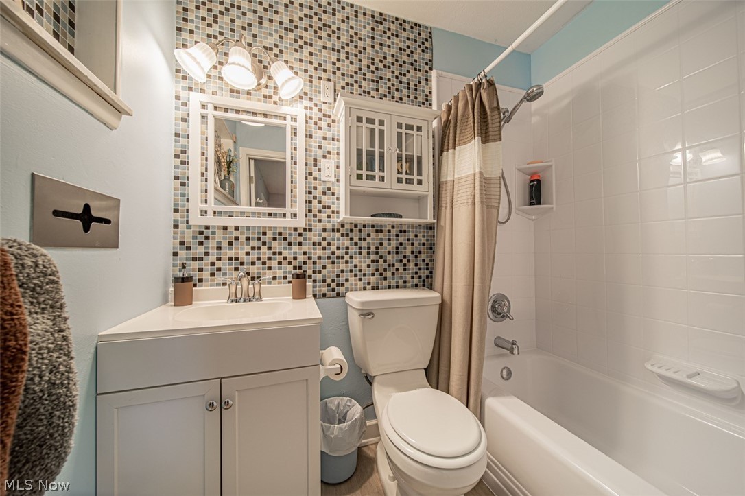 Mentor Garden Fwy Estate 03 - Residential