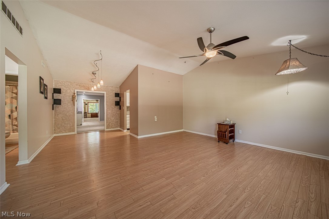 Mentor Garden Fwy Estate 03 - Residential